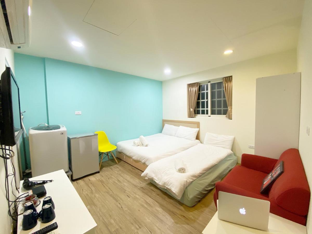 17 Fengjia Stay Taichung Exterior photo