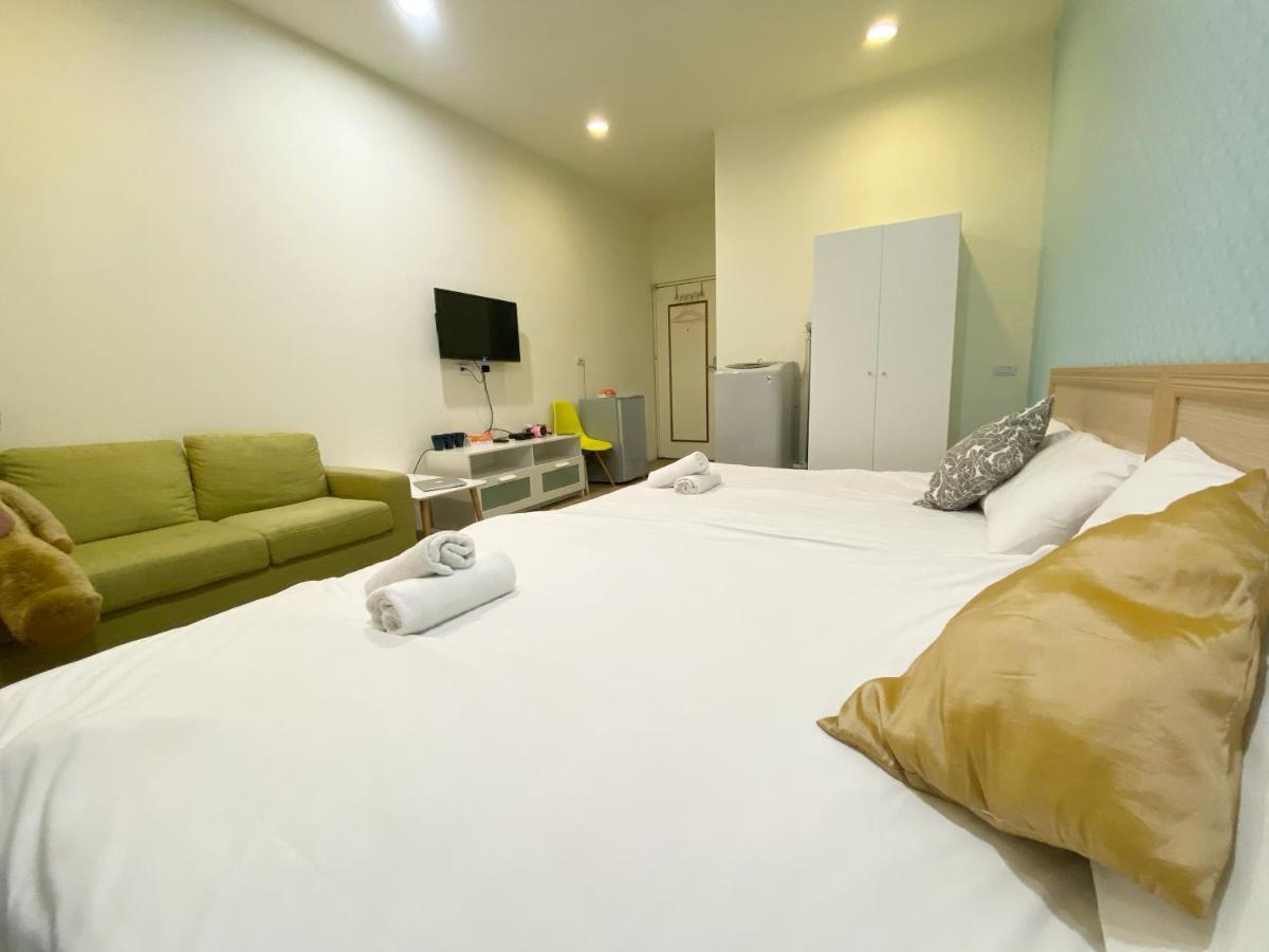 17 Fengjia Stay Taichung Exterior photo
